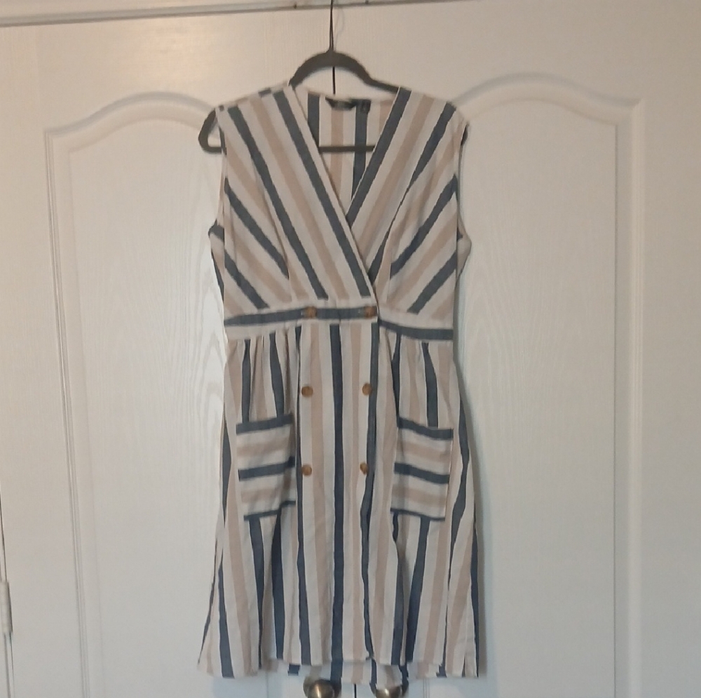 Mlle Gabrielle Blue and White V-Neck Midi Dress